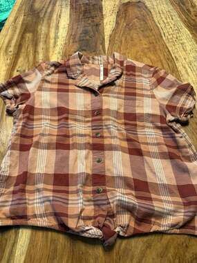 KUHL Women's Elsie Short Sleeve Plaid Button-Down Shirt with Front Tie L